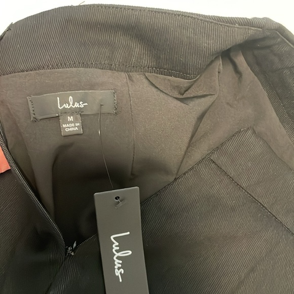 Embroidered Lulu’s skirt - Picture 3 of 3